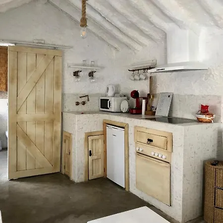 Arya's Nest Apartment *