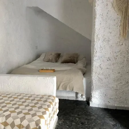 Arya's Nest Apartment